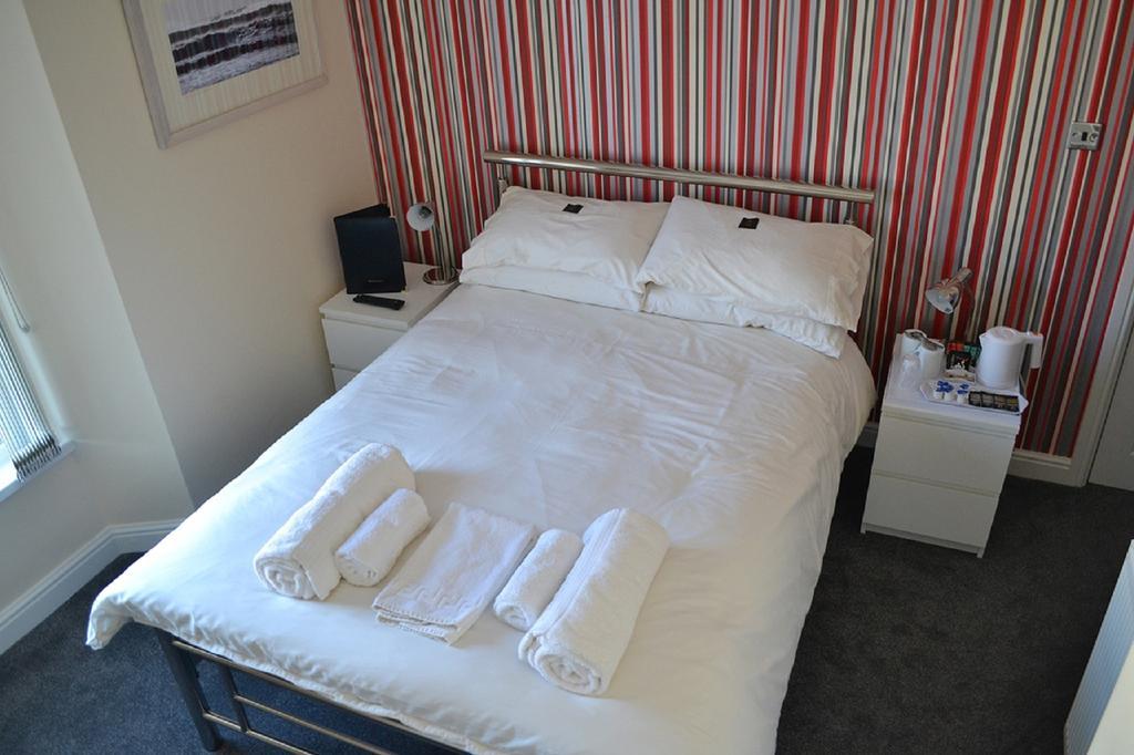 White Rose Guest House Tenby Room photo