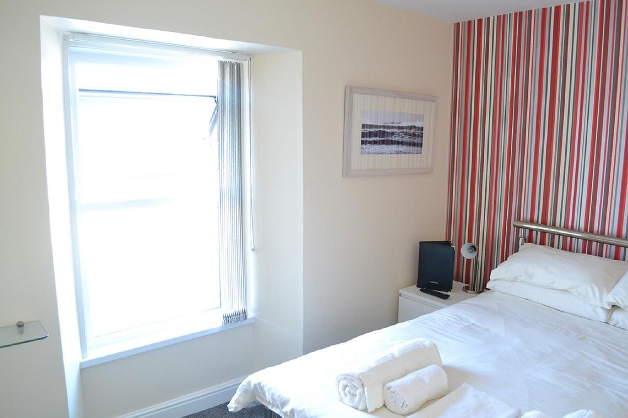 White Rose Guest House Tenby Room photo
